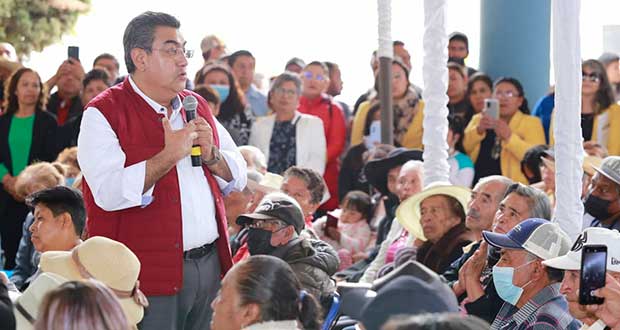 Gobierno estatal analiza rehabilitar carretera y entronque en Tlalancaleca con 5 mdp