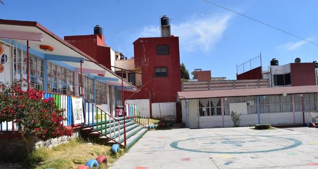 Padres de familia de kínder Manuel Acuña piden mayor seguridad ante robos