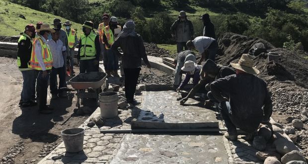 Caminos artesanales en Puebla: federación construirá 2 de 12 km en 2023