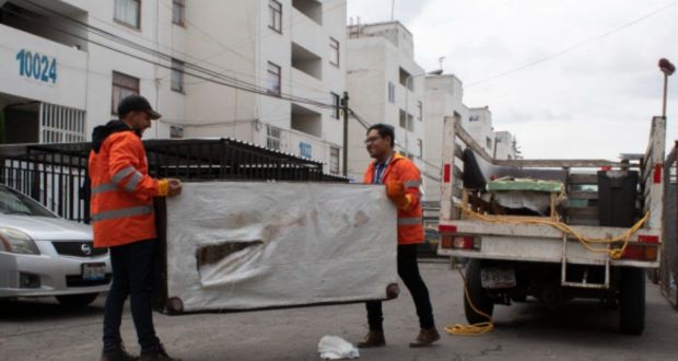 ¿Quieres tirar muebles viejos en Puebla? Comuna va tu casa por ellos