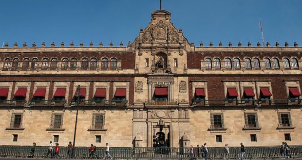 Invitan a gobernadores de 4T a Palacio Nacional para reunión con AMLO