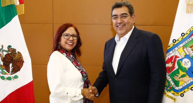 Céspedes recibe a titular de SEP federal para revisar traslado a Puebla