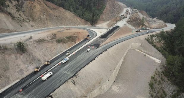 Carretera Mitla-Entronque Tehuantepec, con avance del 86%: SICT