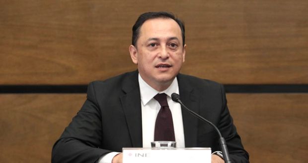 Edgar Arias Alba asume como vocal Ejecutivo del INE Puebla