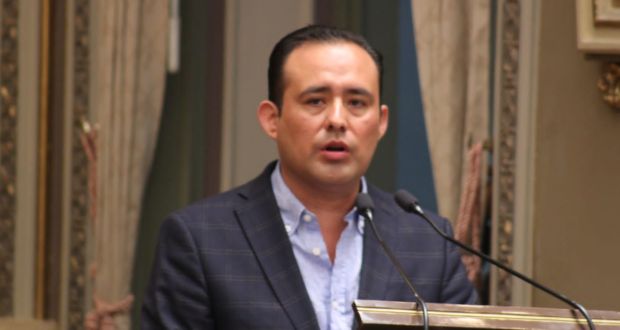Eduardo Castillo a favor de reducir edad para ser legislador; espera que Puebla aplique dicha ley