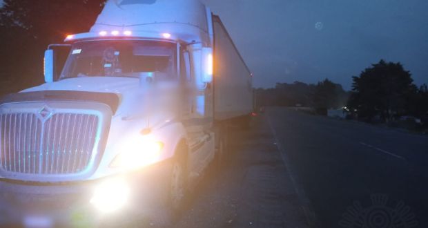 Recupera Policía Estatal tractocamión presuntamente robado