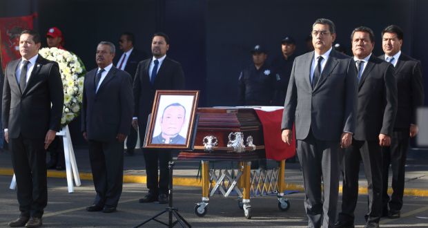 Despiden a policía estatal que murió en accidente de la Puebla-Atlixco