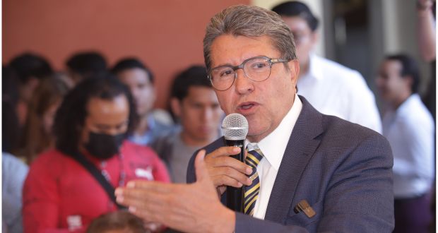 Monreal se decanta por Armenta a la gubernatura de Puebla; respeta a Mier