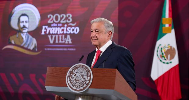 Compra de 13 plantas a Iberdrola garantiza precios bajos de luz en México: AMLO