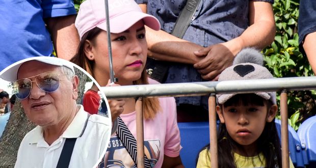 Desde abuelos hasta nietos, poblanos van a desfile y disfrutan feria el 5 de Mayo