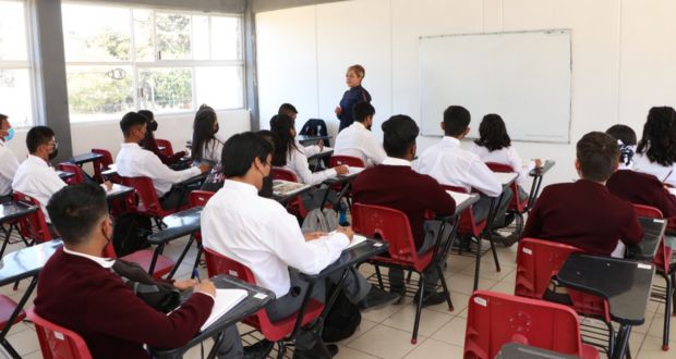 SEP Puebla dará becas en escuelas privadas de kínder hasta universidad; checa