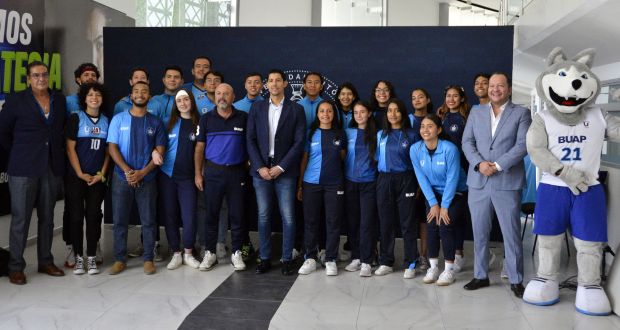 BUAP promueve baloncesto en clínica con jugadores mundialistas