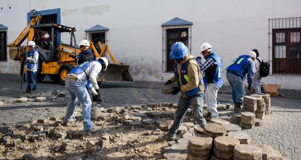 Con obras en calles del centro de Puebla, comercios esperan recuperación; va al 70%