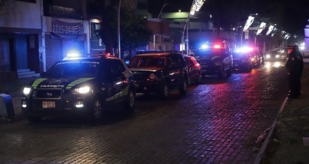 Comando retiene por más de una hora a seis policías de Cañada Morelos