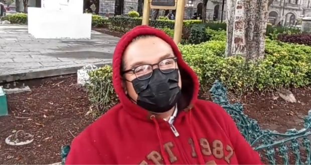 Caída de ceniza disminuye afluencia en centro de Puebla y dificulta respiración
