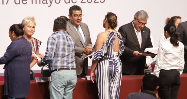 Céspedes entrega 5,394 basificaciones a docentes; es una nueva relación, dice