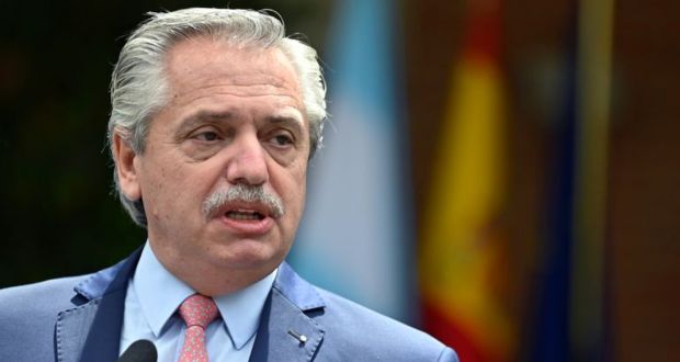 Alberto Fernández tacha de ilegal préstamo entre FMI y Macri