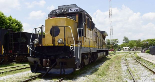 Semar ocupa 3 tramos concesionados a Ferrosur para corredor del Istmo