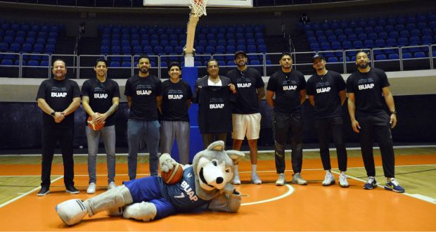BUAP, una de las pocas instituciones en fomentar el baloncesto a través de una clínica deportiva