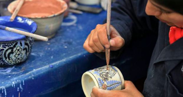 Cultura invita a niñas, niños y jóvenes a aprender a pintar Talavera