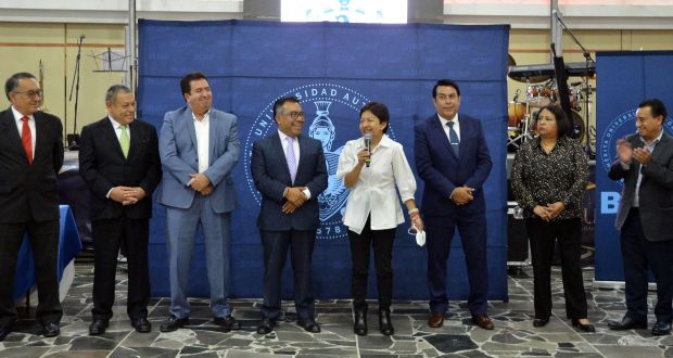 BUAP brilla por el trabajo de sus docentes: rectora por Día del Maestro