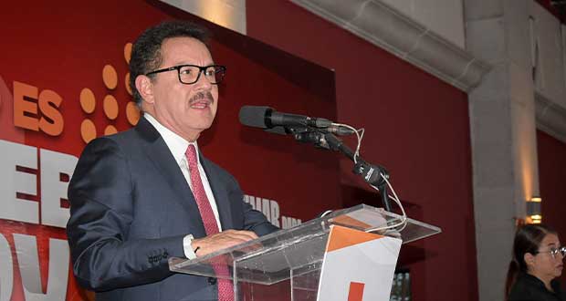 Mier llama a pacto social y destaca encuesta abierta de Morena 