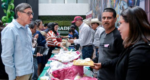 Más de 3 mil ganaderos lecheros, beneficiados con EAT