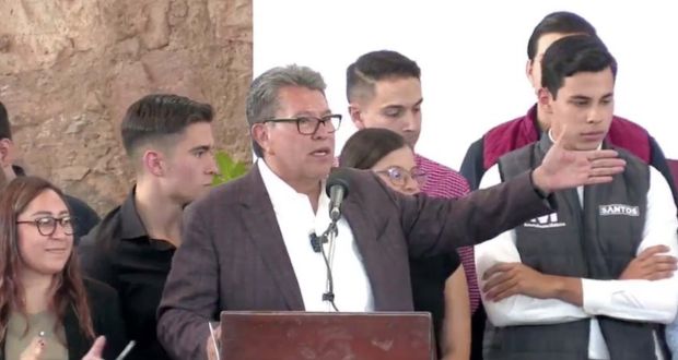 Ricardo Monreal pide a jóvenes alejarse de vicios