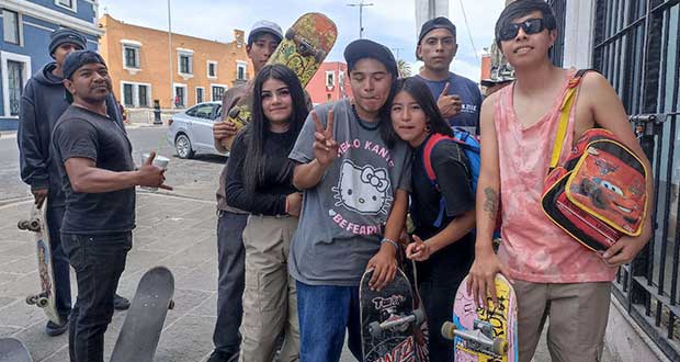 Desde niños hasta adultos, skaters se manifiestan en Puebla; piden no discriminarlos