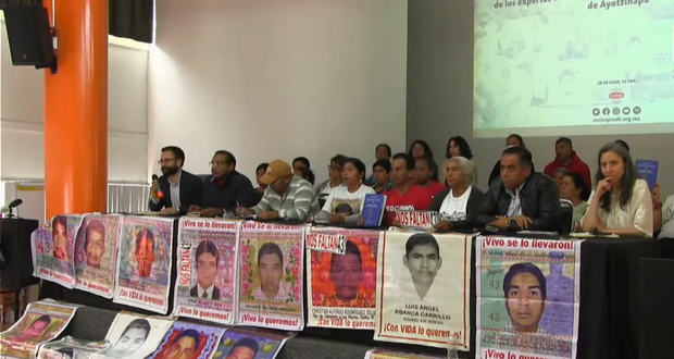 Padres de normalistas exigen reunión con AMLO: “Necesitamos conocer su postura”