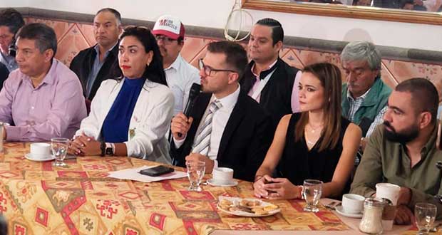 Céspedes respeta “piso parejo”, pero hay funcionarios y ediles que no: Natale