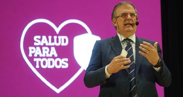 Ebrard presenta su Plan de Salud; promete cobertura universal