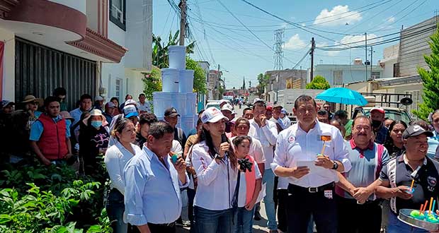 Armenta promueve silbatos de seguridad en Puebla capital 