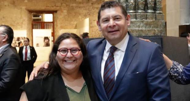 Respeto a Ley de Remuneraciones por parte de ministros, piden Senadores