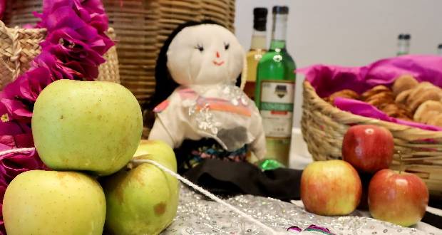Presentan Feria de la Manzana en Zacatlán; Yuri y Emmanuel, parte del cártel