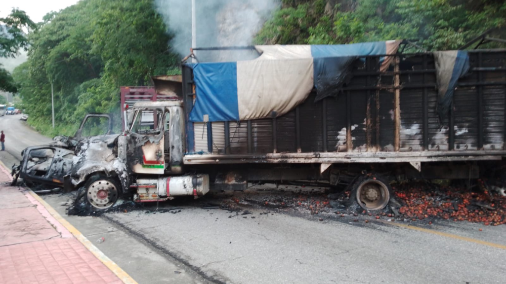 Bloqueos y enfrentamientos se han suscitado desde el fin de semana en Chiapas
