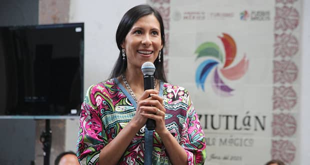 Conversatorio con Elisa Carrillo, promueve e impulsa el arte de la danza