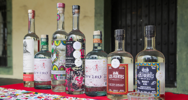 SDR busca integrar otras 50 marcas de mezcal en la mixteca; Puebla tiene 70. 