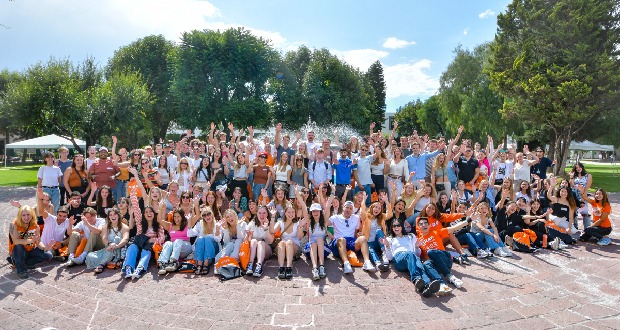 Jóvenes, procedentes de distintas partes del mundo, iniciaron este lunes sus clases como alumnos de intercambio de (UDLAP).