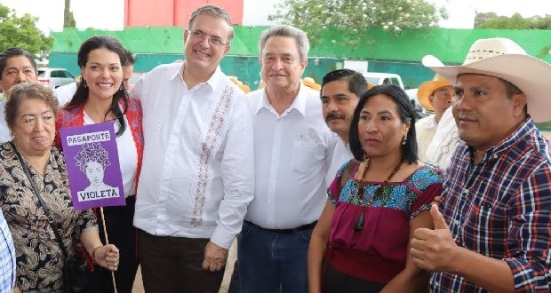 Marcelo Ebrard presenta en Chiapas el "Pasaporte Violeta"