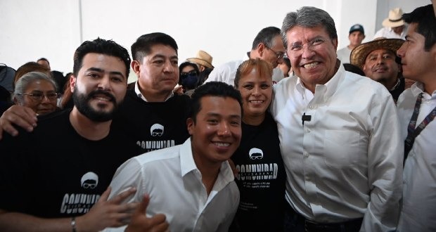 Monreal asegura que Frente Amplio quiere regresar por sus privilegios