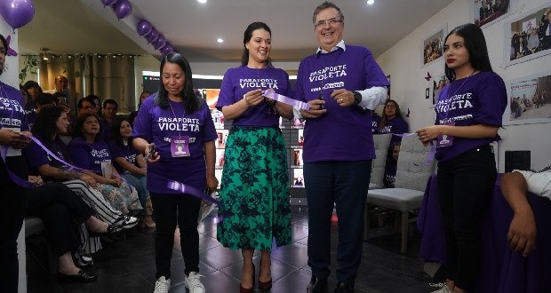 Marcelo Ebrard y su esposa inauguran la 200 Casa Violeta