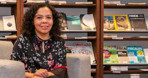 Ericka Escalante Izeta, coordinadora de la Maestría en Desarrollo Humano de la Ibero