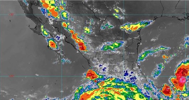 Fuertes lluvias en noche y madrugada en Puebla por Hilary
