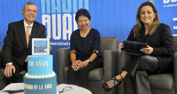 Radio BUAP celebra aniversario 26 con nuevo noticiario