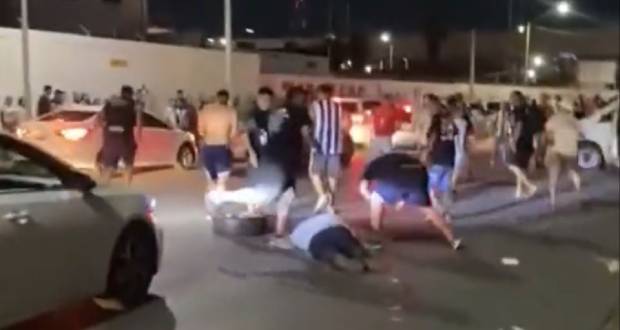 Otra vez violencia en los estadios mexicanos; ahora en Monterrey