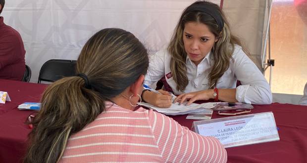 Segob da certeza jurídica con entrega de títulos de propiedad.