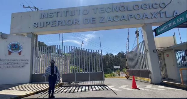 Alumnos realizan paro en Tecnológico de Zacapoaxtla; exigen director