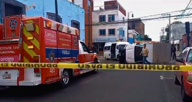 Choque en la 5 sur y la 15 poniente impide circulación de vehículos