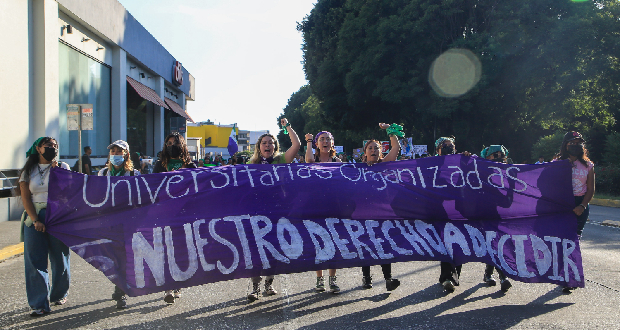 Urgen aprobar la despenalización del aborto en Puebla